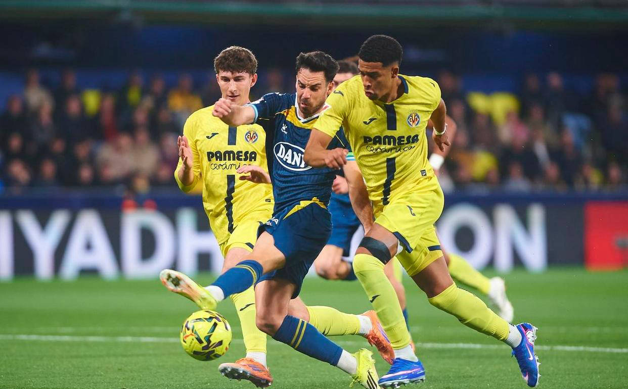 西甲最新积分榜揭晓：比利亚雷亚尔4-1大胜西班牙人，积分形势骤变